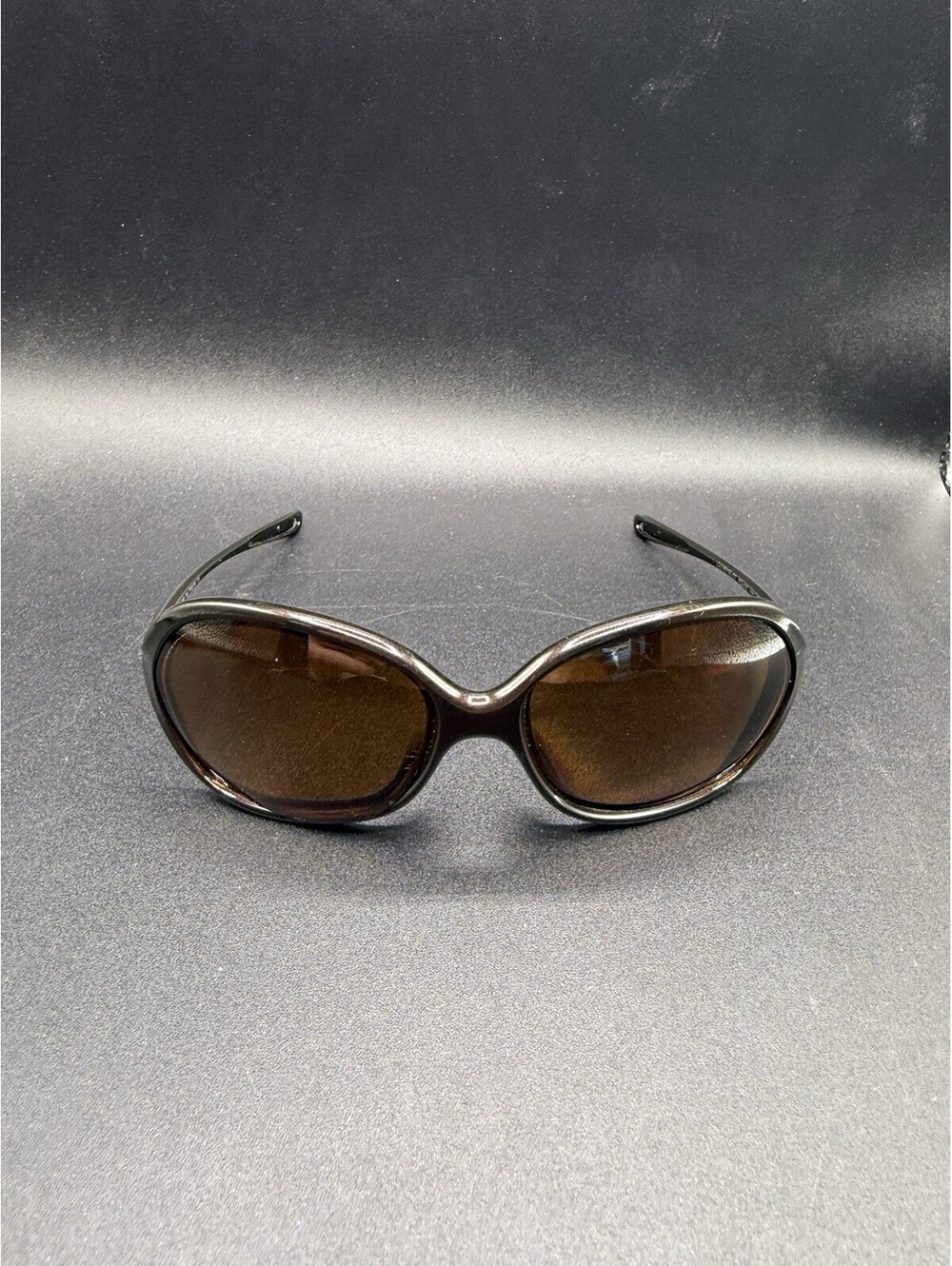 Oakley Warm Up Chocolate Sin/Dark Brown Gradient Lenses OO9219-02